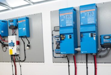 What-are-the-best-inverters-for-off-grid-solar-system-in-Adelaide_-02-1
